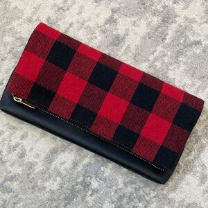 NWOT Mark & Graham Buffalo Check Clutch